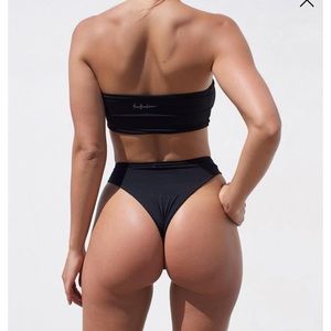 NWT 437 Black Aubrey Bottom